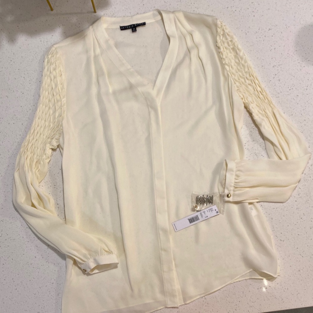 NWT Antonio Melani Blouse
